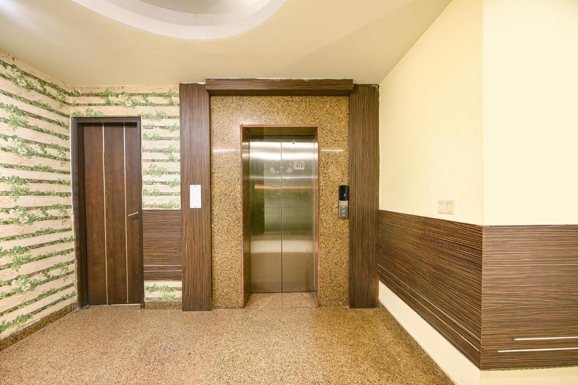 Fabhotel West View Газиабад Экстерьер фото