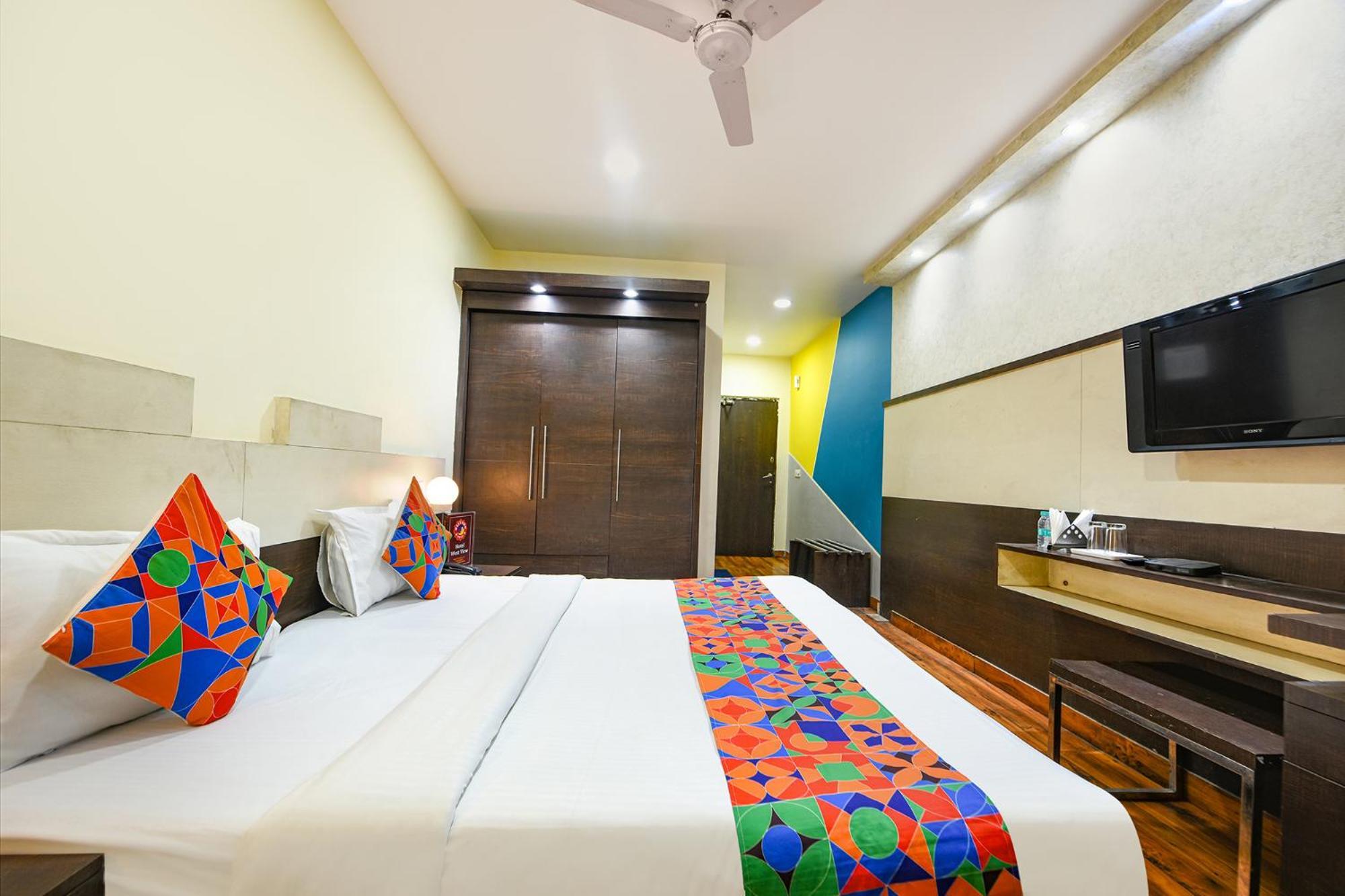 Fabhotel West View Газиабад Экстерьер фото