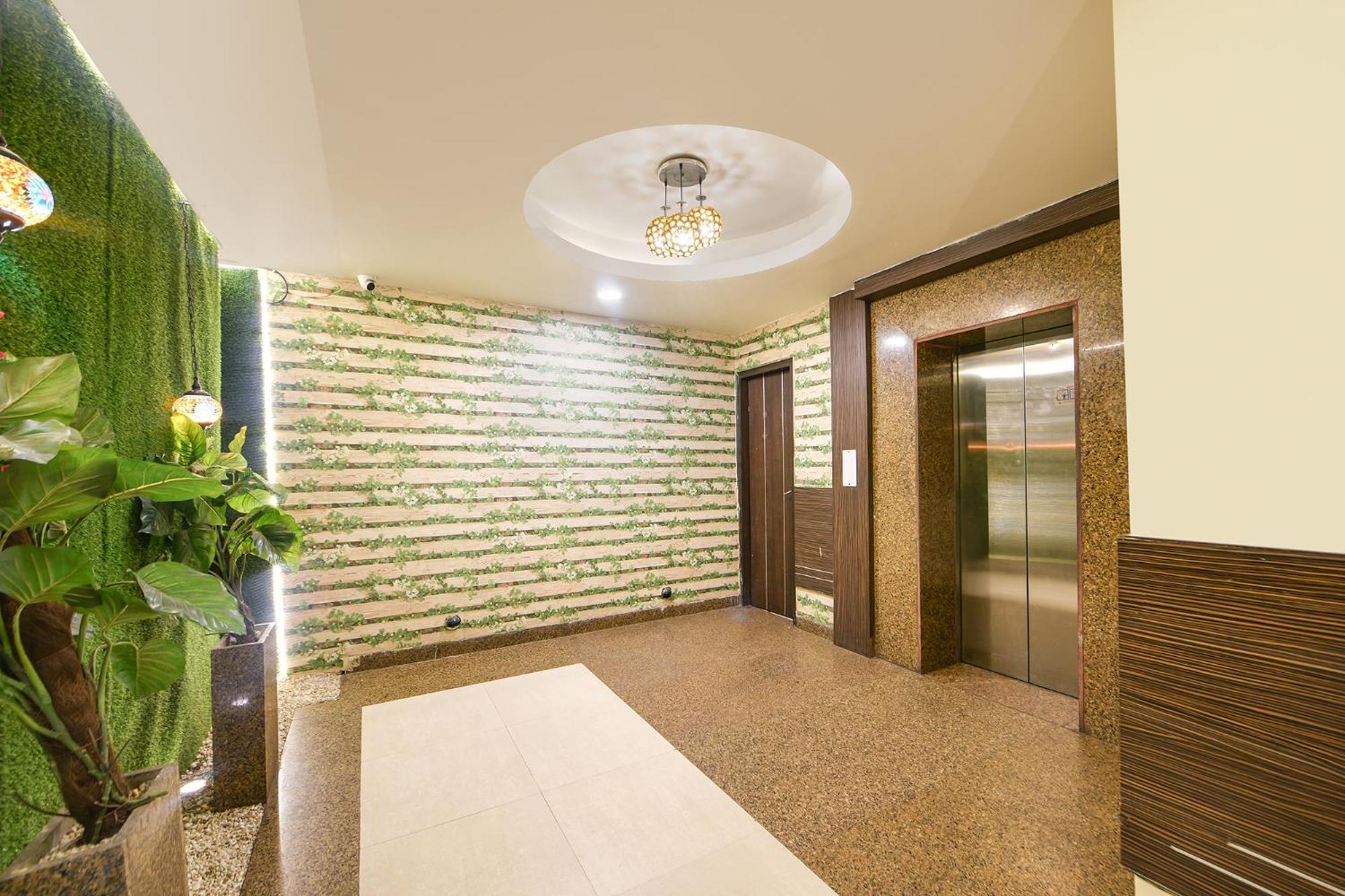 Fabhotel West View Газиабад Экстерьер фото