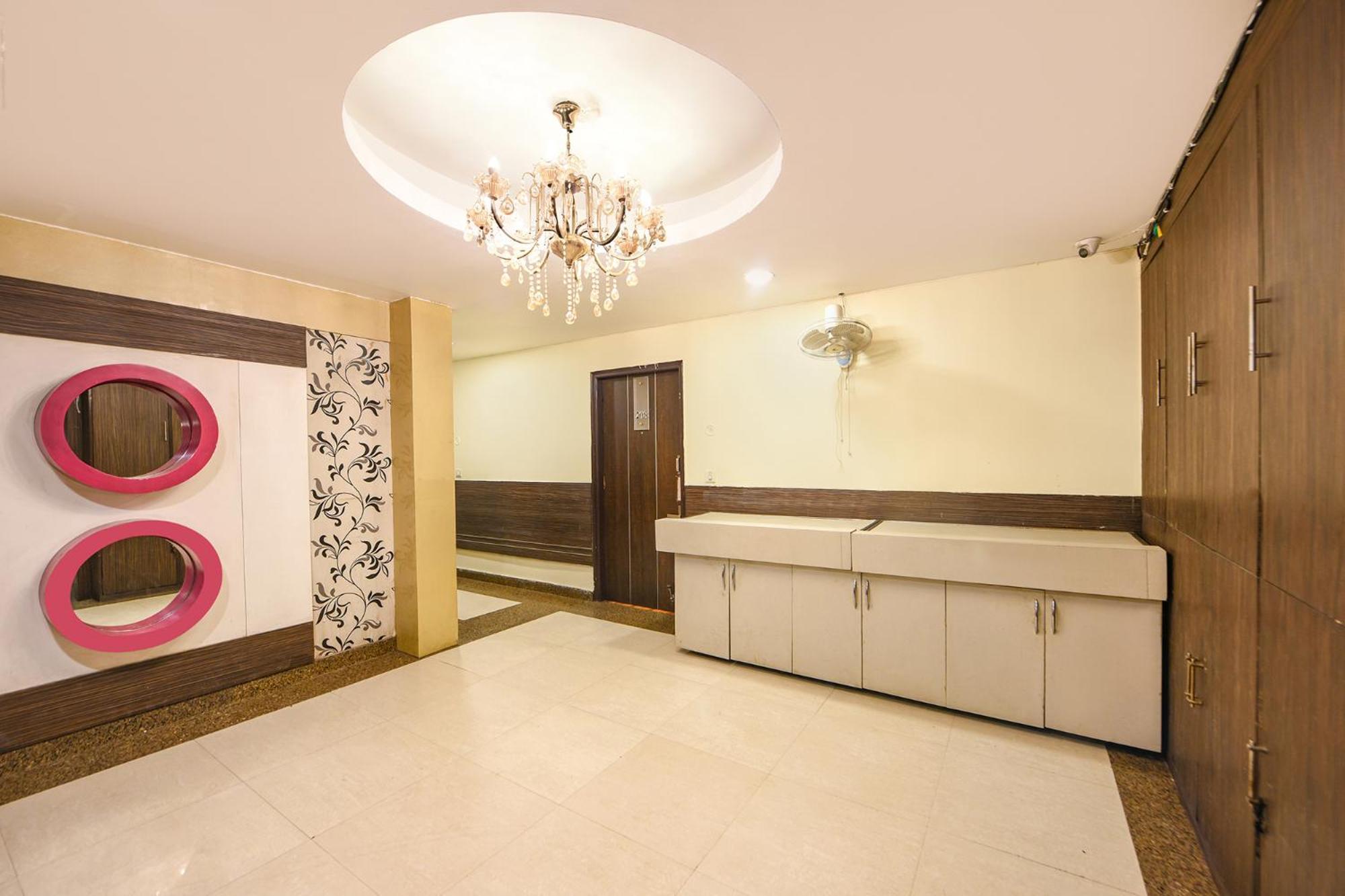 Fabhotel West View Газиабад Экстерьер фото