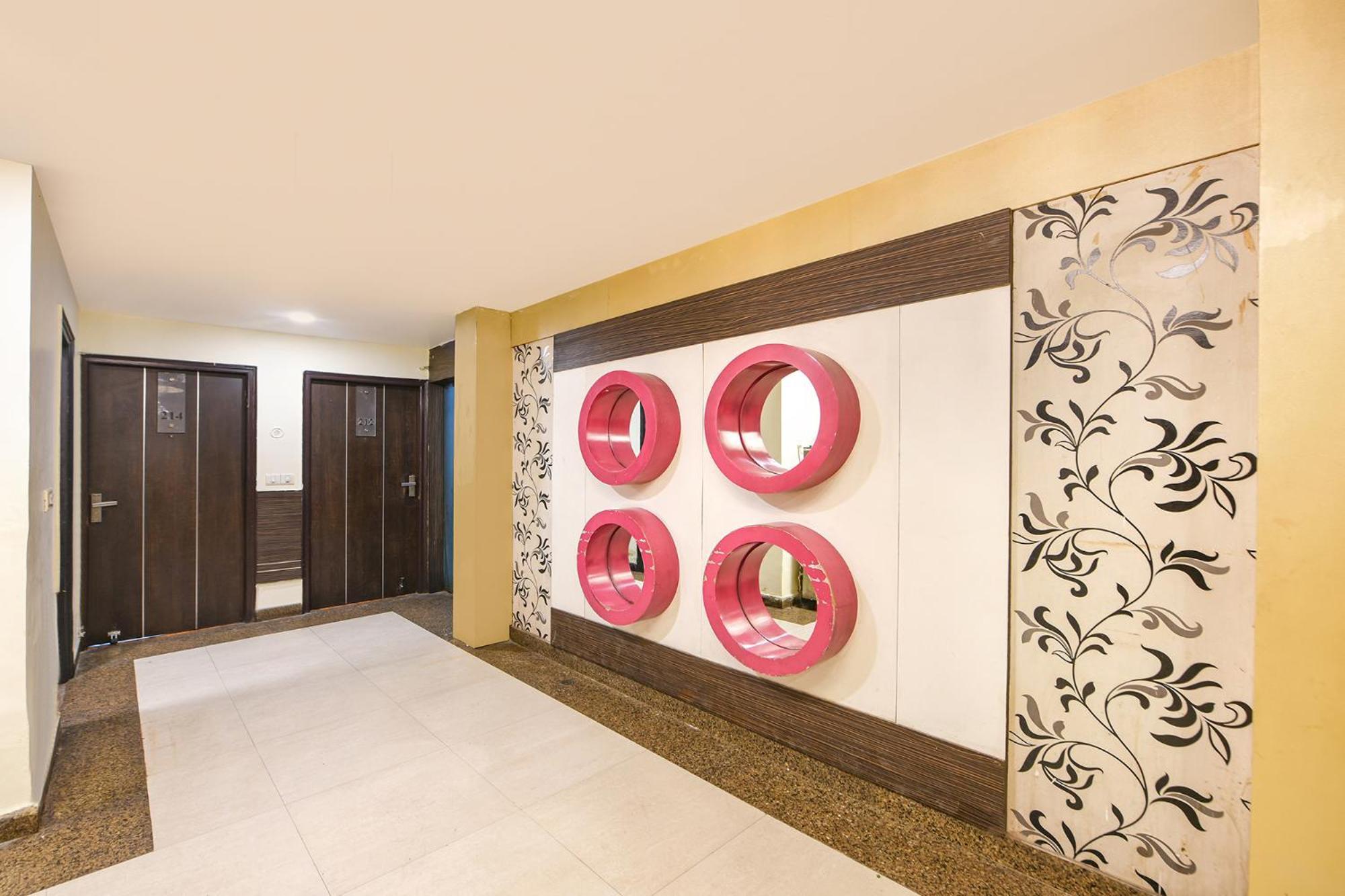 Fabhotel West View Газиабад Экстерьер фото