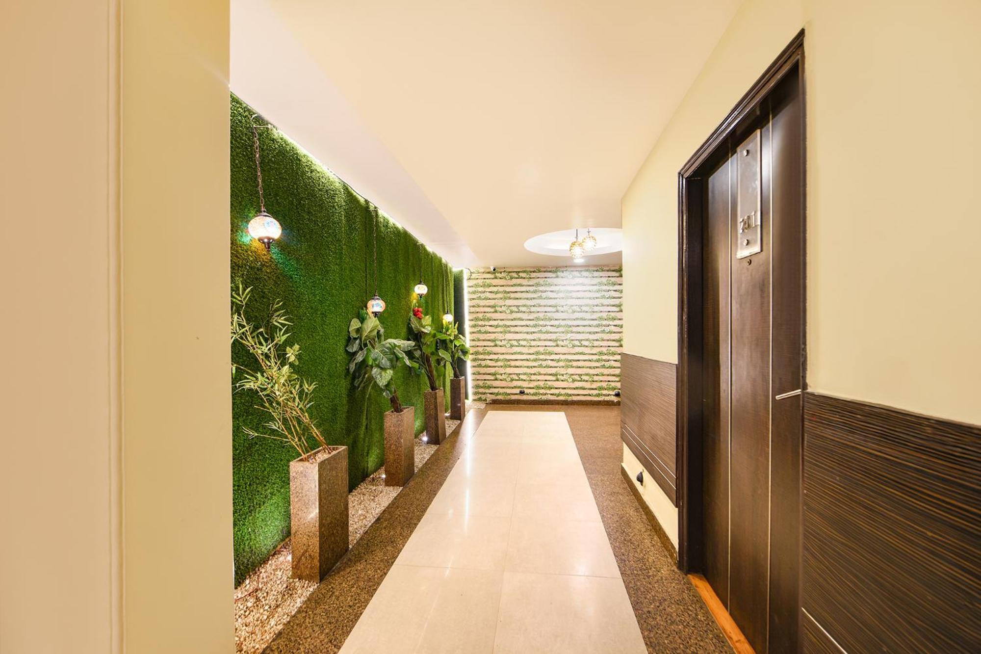 Fabhotel West View Газиабад Экстерьер фото